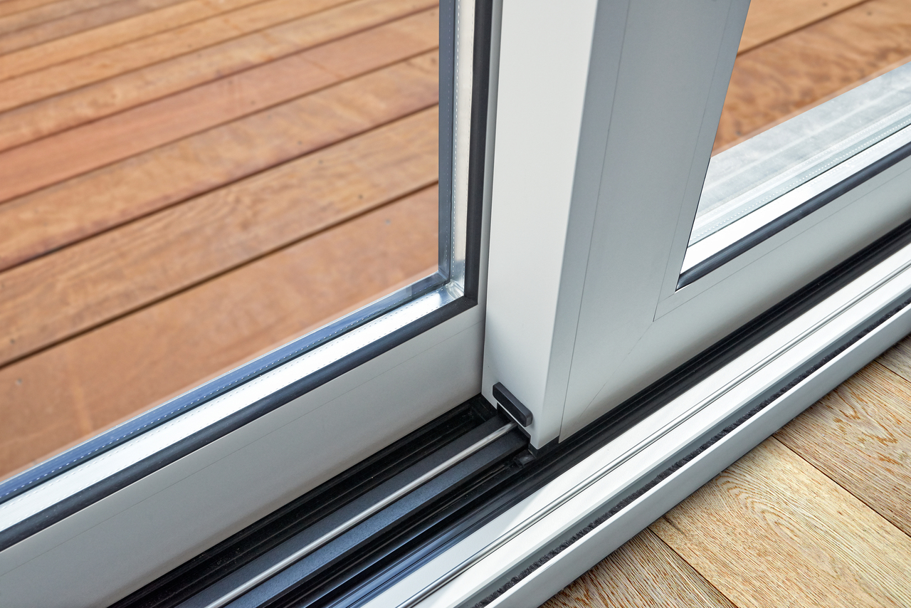Sliding glass door 