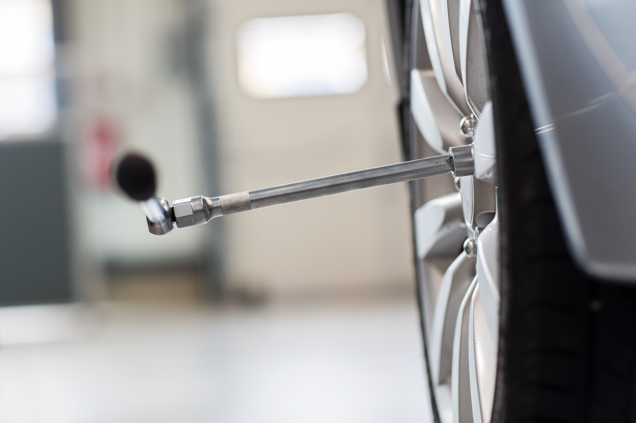 Car service and maintenance