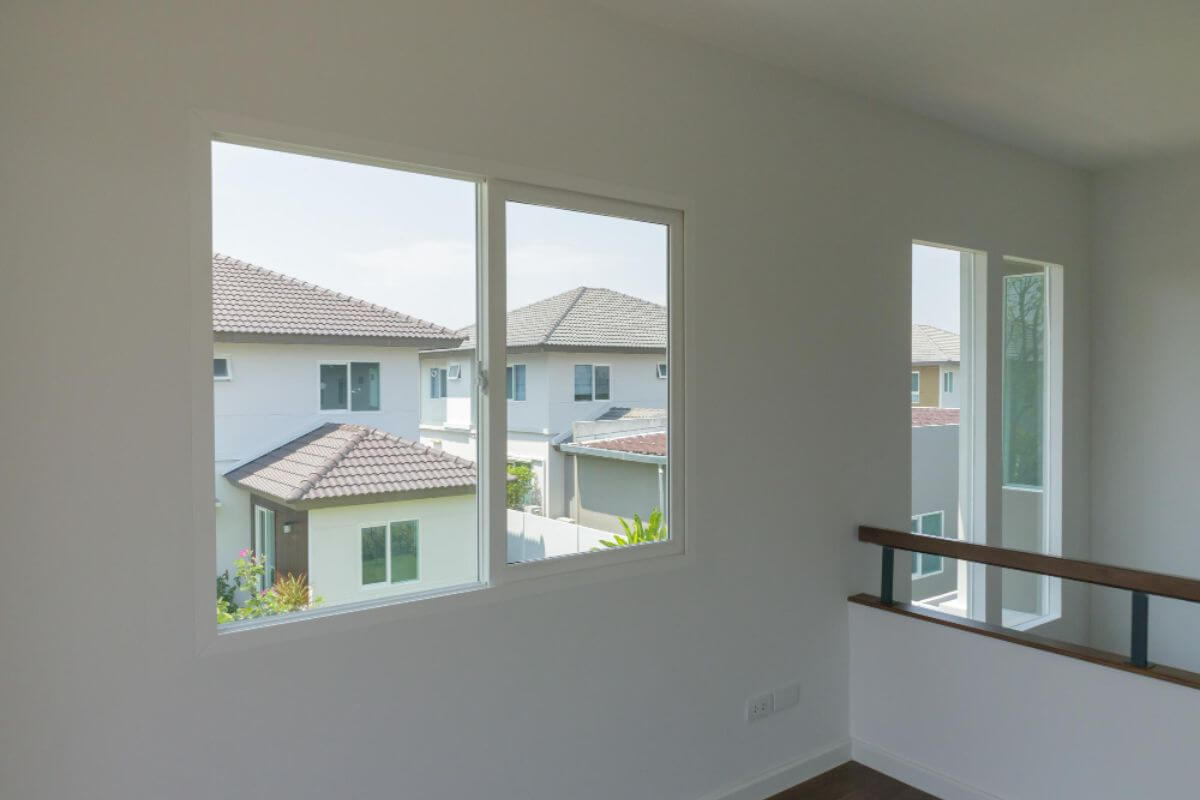Sliding Windows vs DoubleHung Windows Which is Better?