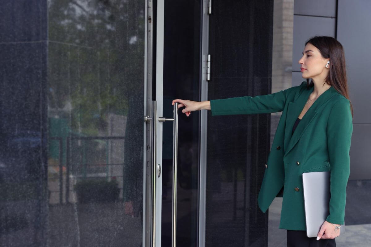 Screen Door vs Sliding Door: Which Door is Right for Your Home