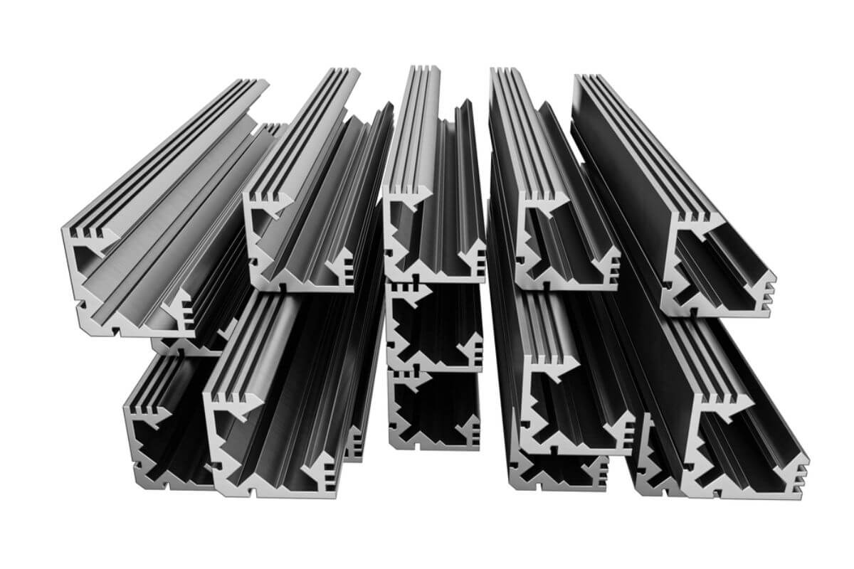 Energy-efficient aluminum profiles used in window and door systems